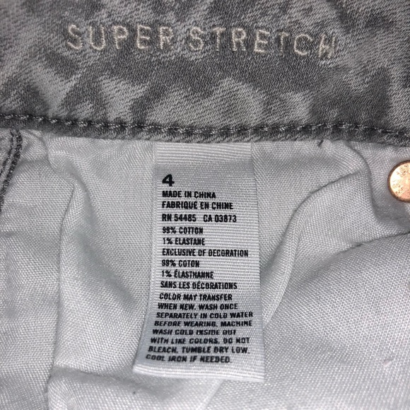 AE HIGH-WAISTED GREY DENIM SHORTS - Picture 3 of 5